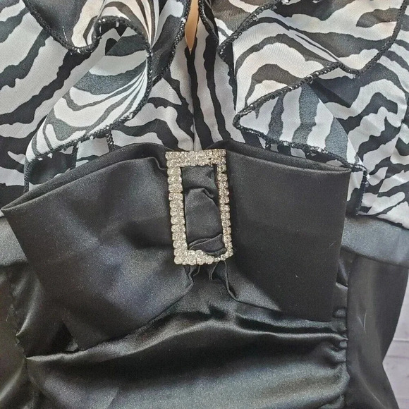 SALLY Brand size Small Zebra Ruffle Halter Dress - Picture 5 of 9